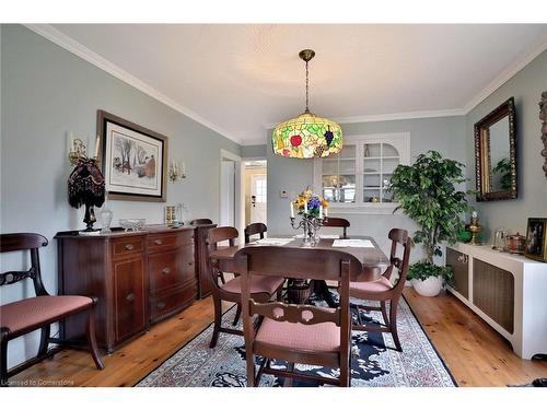 Cottage-243 Shoreacres Road, Burlington, ON - Indoor Photo Showing Dining Room