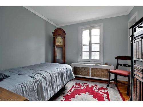 Cottage-243 Shoreacres Road, Burlington, ON - Indoor Photo Showing Bedroom