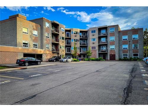 207-10 John Street, Grimsby, ON - Outdoor With Balcony With Facade