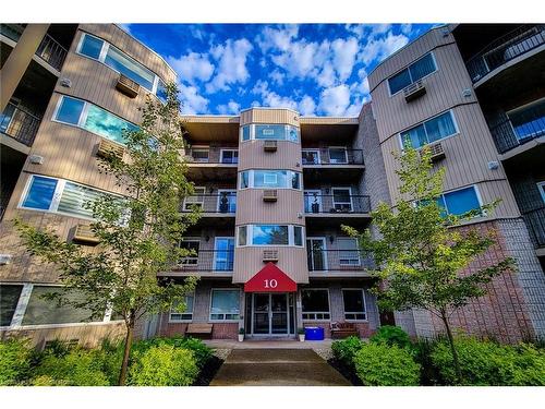 207-10 John Street, Grimsby, ON - Outdoor With Balcony With Facade