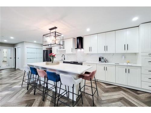 207-10 John Street, Grimsby, ON - Indoor Photo Showing Kitchen