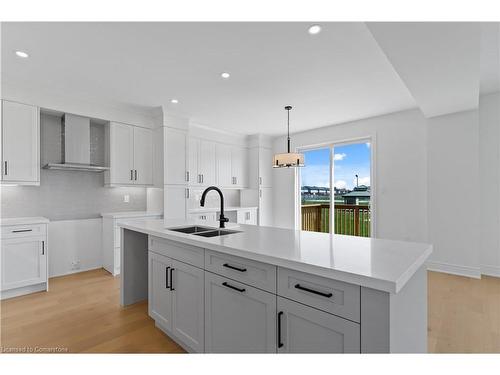 34 Hampshire Place, Stoney Creek, ON - Indoor Photo Showing Kitchen With Double Sink With Upgraded Kitchen