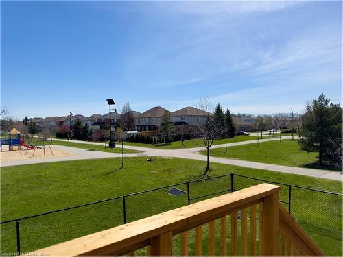 34 Hampshire Place, Stoney Creek, ON - Outdoor With View