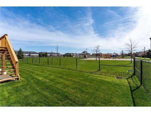 34 Hampshire Place, Stoney Creek, ON - Outdoor With View