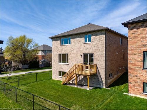 34 Hampshire Place, Stoney Creek, ON - Outdoor With Exterior