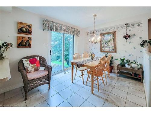 88 Cabriolet Crescent, Ancaster, ON - Indoor Photo Showing Dining Room