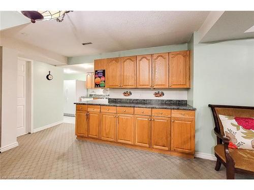 88 Cabriolet Crescent, Ancaster, ON - Indoor Photo Showing Kitchen