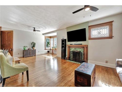 167 William Street, Brantford, ON - Indoor Photo Showing Living Room With Fireplace