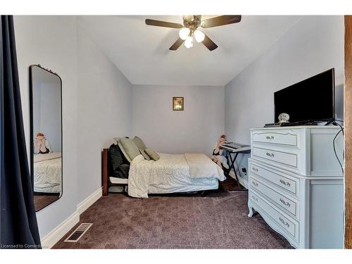 167 William Street, Brantford, ON - Indoor Photo Showing Bedroom