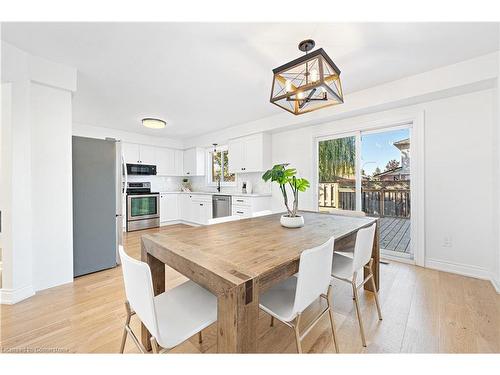 385 Kerman Avenue, Grimsby, ON - Indoor Photo Showing Dining Room