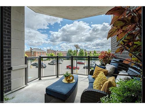 216-33 Whitmer Street, Milton, ON - Outdoor With Balcony With Exterior