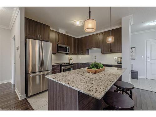 216-33 Whitmer Street, Milton, ON - Indoor Photo Showing Kitchen With Upgraded Kitchen