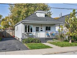 74 East 18th Street  Hamilton, ON L9A 4N8