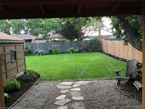 74 East 18Th Street, Hamilton, ON - Outdoor With Backyard