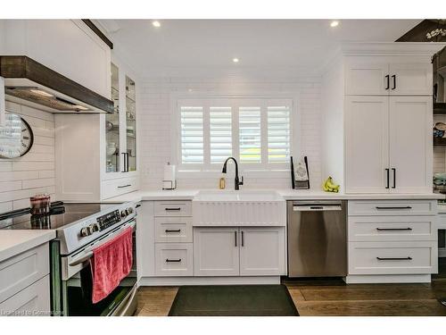 56 Napa Lane, Stoney Creek, ON - Indoor Photo Showing Kitchen With Upgraded Kitchen