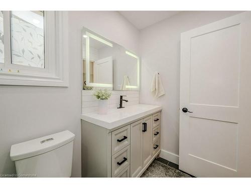 56 Napa Lane, Stoney Creek, ON - Indoor Photo Showing Bathroom