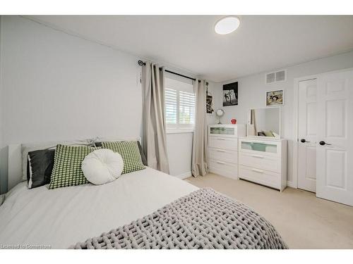 56 Napa Lane, Stoney Creek, ON - Indoor Photo Showing Bedroom