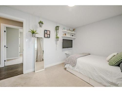 56 Napa Lane, Stoney Creek, ON - Indoor Photo Showing Bedroom