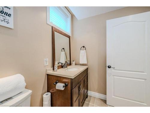 56 Napa Lane, Stoney Creek, ON - Indoor Photo Showing Bathroom