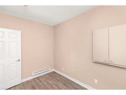 333 Britannia Avenue, Hamilton, ON - Indoor Photo Showing Other Room