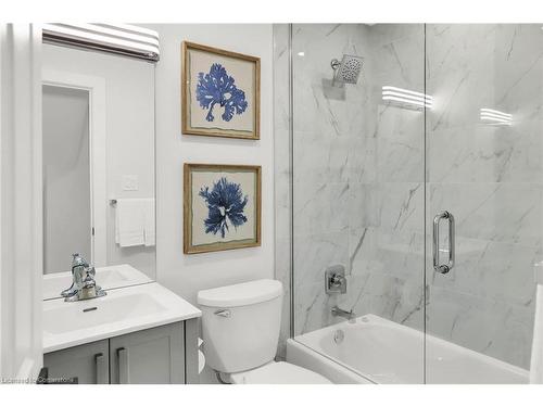 274 Margaret Avenue, Stoney Creek, ON - Indoor Photo Showing Bathroom