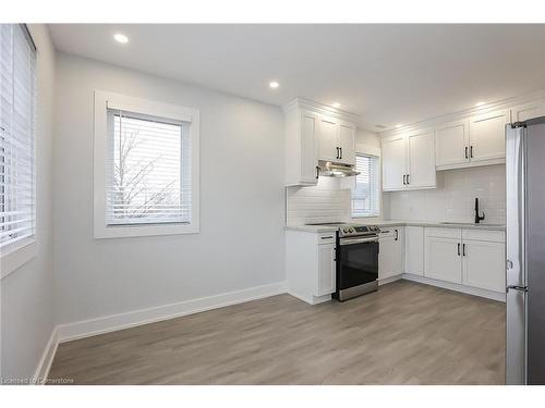 274 Margaret Avenue, Stoney Creek, ON - Indoor Photo Showing Kitchen