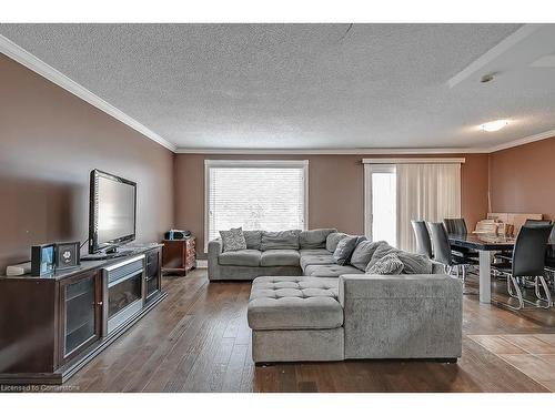 1326 Consort Crescent, Burlington, ON - Indoor Photo Showing Living Room