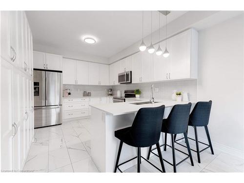 278 Fasken Court, Milton, ON - Indoor Photo Showing Kitchen