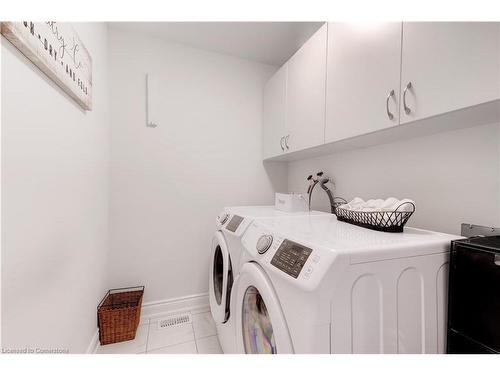 278 Fasken Court, Milton, ON - Indoor Photo Showing Laundry Room