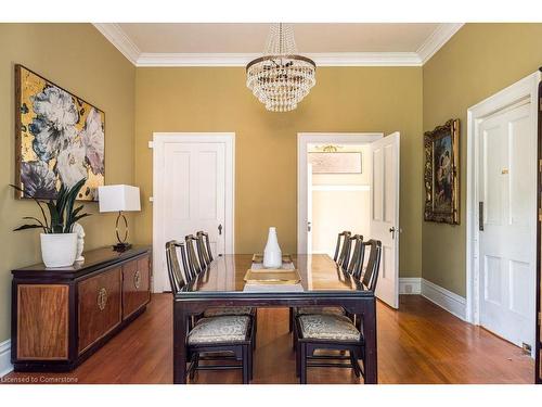 30 South Street W, Dundas, ON - Indoor Photo Showing Dining Room