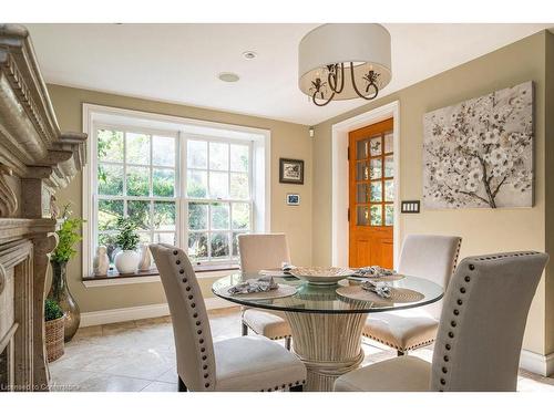 30 South Street W, Dundas, ON - Indoor Photo Showing Dining Room