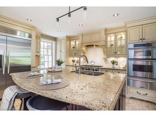 30 South Street W, Dundas, ON - Indoor Photo Showing Kitchen With Double Sink With Upgraded Kitchen