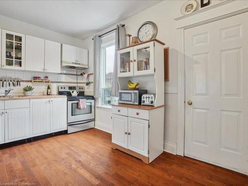 529 Wentworth Street N, Hamilton, ON - Indoor Photo Showing Kitchen