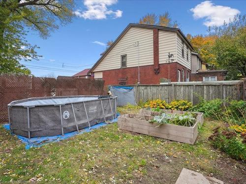 529 Wentworth Street N, Hamilton, ON - Outdoor With Above Ground Pool