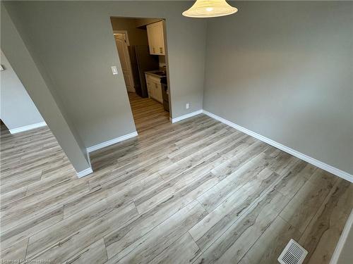 1-1208 Guelph Line, Burlington, ON - Indoor Photo Showing Other Room