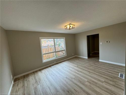 1-1208 Guelph Line, Burlington, ON - Indoor