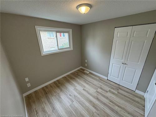 1-1208 Guelph Line, Burlington, ON - Indoor Photo Showing Other Room