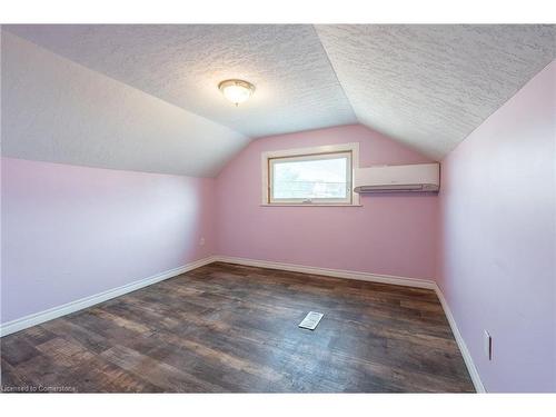 26 Huron Street, Hamilton, ON - Indoor Photo Showing Other Room