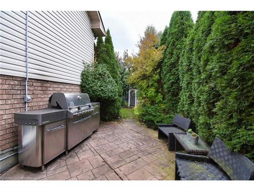 282 Winterberry Drive, Stoney Creek, ON - Outdoor