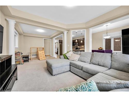 12 Matteo Trail, Hamilton, ON - Indoor Photo Showing Living Room