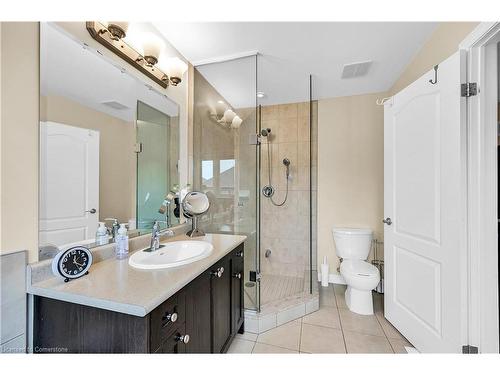 12 Matteo Trail, Hamilton, ON - Indoor Photo Showing Bathroom