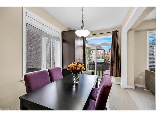 12 Matteo Trail, Hamilton, ON - Indoor Photo Showing Dining Room