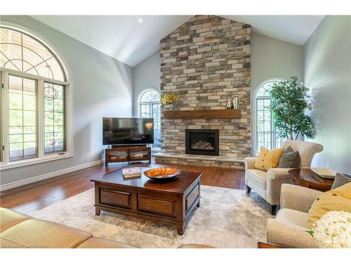 18 Westie Road, Brantford, ON - Indoor Photo Showing Living Room With Fireplace