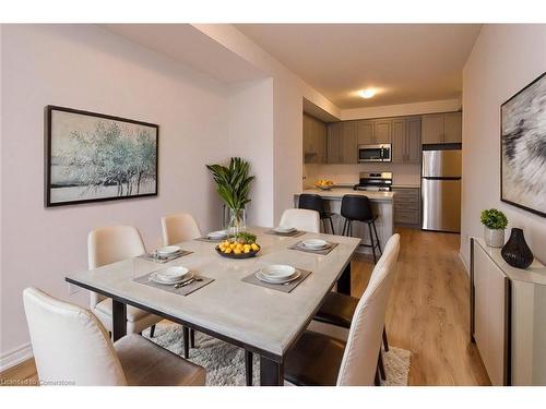 88-677 Park Road N, Brantford, ON - Indoor Photo Showing Dining Room