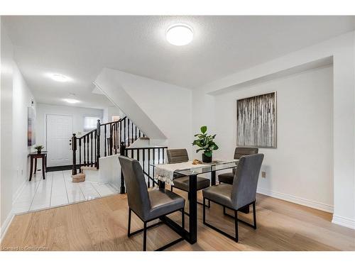 56-3050 Orleans Road, Mississauga, ON - Indoor Photo Showing Dining Room