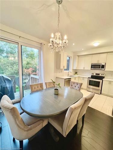 27-290 Barton Street W, Hamilton, ON - Indoor Photo Showing Dining Room