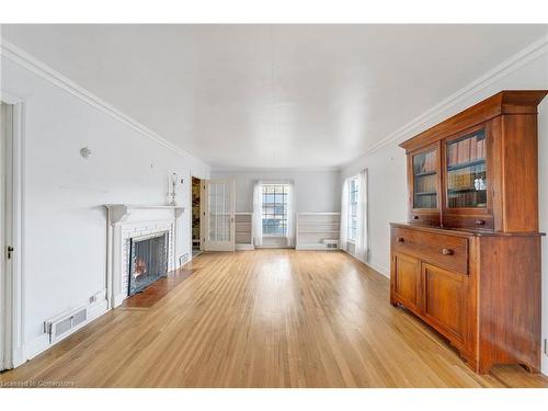 80 South Drive, St. Catharines, ON - Indoor Photo Showing Living Room With Fireplace