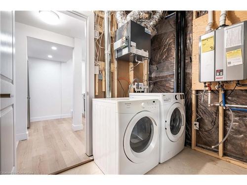 13 - Ll-2273 Turnberry Road, Burlington, ON - Indoor Photo Showing Laundry Room