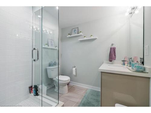 4 Wilings Lane, Ancaster, ON - Indoor Photo Showing Bathroom