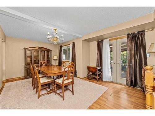 5383 Clive Crescent, Burlington, ON - Indoor Photo Showing Dining Room